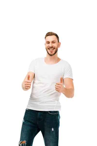 英俊快乐的年轻人显示竖起大拇指和微笑的相机孤立在白色 — 图库照片