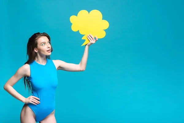 Pretty Girl Swimsuit Holding Thought Bubble Isolated Blue — Stock Photo, Image