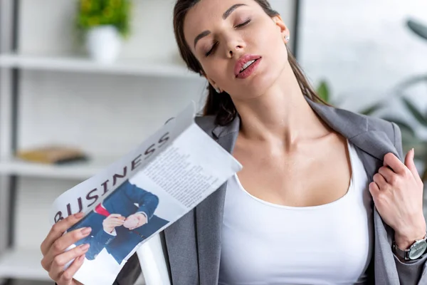 Beautiful Businesswoman Waving Business Newspaper While Suffering Heat Office — Stock Photo, Image