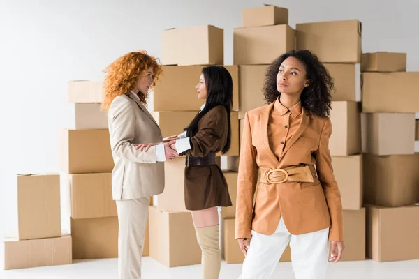 Selective Focus Stylish African American Girl Standing Women Boxes White — Stock Photo, Image