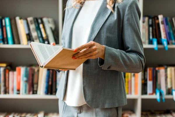 Cropped View Woman Holding Book While Standing Library — Stock Photo, Image