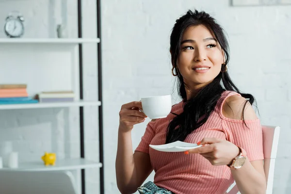 Cheerful Thai Woman Holding Cup Drink Saucer — Stock Photo, Image