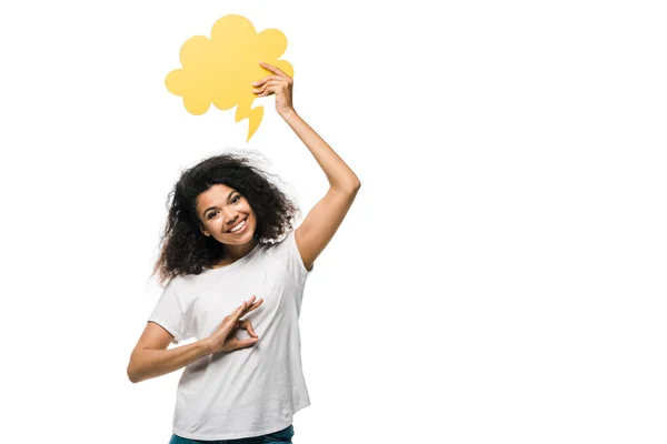 Fericit African American Fata Holding Galben Gândire Bubble Arată Semn — Fotografie, imagine de stoc