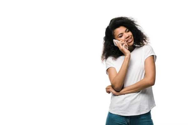 Encaracolado Menina Americana Africana Falando Smartphone Isolado Branco — Fotografia de Stock