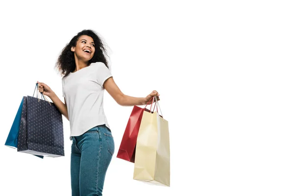 Feliz Encaracolado Menina Americana Africana Segurando Sacos Compras Isolados Branco — Fotografia de Stock