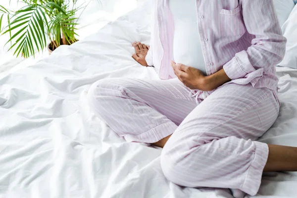 Cropped View African American Pregnant Woman Touching Belly Bed — Stock Photo, Image
