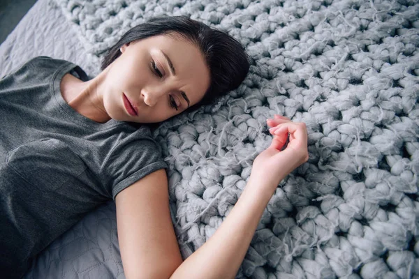 Beautiful Upset Lonely Woman Lying Bed Home — Stock Photo, Image