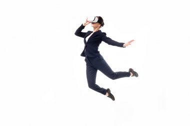 sanal gerçeklik kulaklık iş kadını beyaz izole levitating