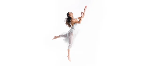 Panoramiczny Strzał Młodych Atrakcyjnych Balerina Taniec Białym Tle — Zdjęcie stockowe