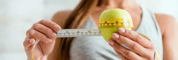 Panoramic Shot Young Woman Measuring Green Apple — Stock Photo, Image