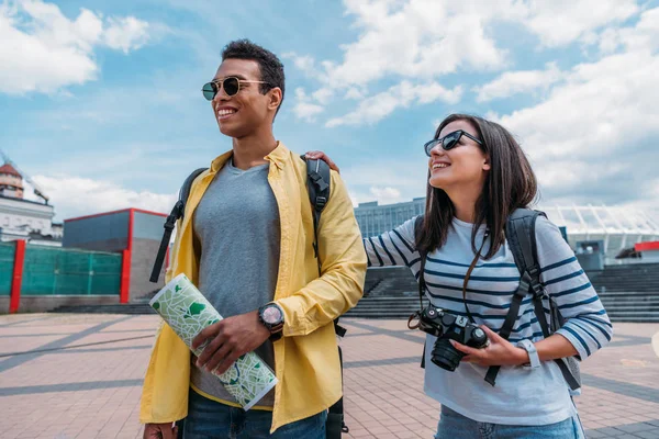 Woman Sunglasses Holding Digital Camera Racial Friend Map Backpack — Stock Photo, Image