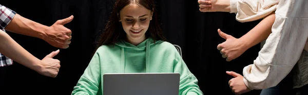 Panoramic Shot People Showing Thumbs Smiling Girl Holding Laptop Black — Stock Photo, Image