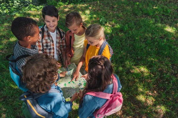 Overhead View Multicultural Kids Standing Map — Stock Photo, Image