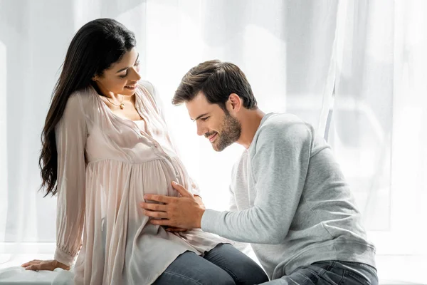 Handsome Man Hugging Belly His Pregnant African American Woman — Stock Photo, Image