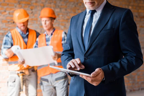 Cropped View Businessman Holding Digital Tablet Constructors — Stock Photo, Image