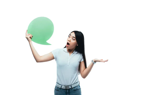 Tokatlanmış Asyalı Kız Beyazda Izole Edilmiş Yeşil Boş Konuşma Balonuna — Stok fotoğraf