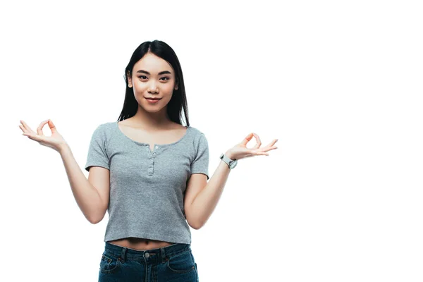 Sonriente Asiático Chica Meditando Aislado Blanco — Foto de Stock