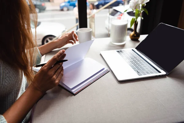 Cropped View Girl Studying Online Notepad Laptop Cafe Cup Coffee — Stock Photo, Image