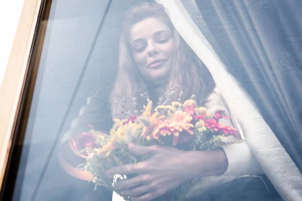 Happy Woman Bouquet Autumn Flowers Window — Stock Photo, Image