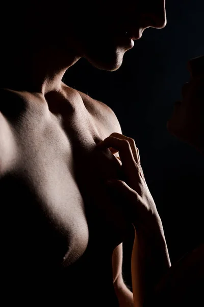 Cropped View Passionate Couple Hugging Isolated Black Backlight — Stock Photo, Image