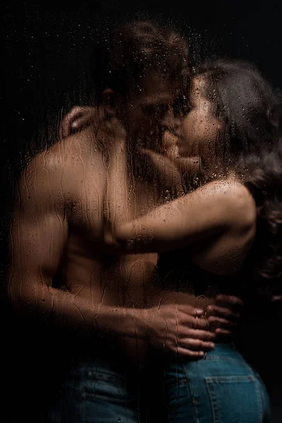 Passionate Couple Hugging Kissing Wet Glass — Stock Photo, Image