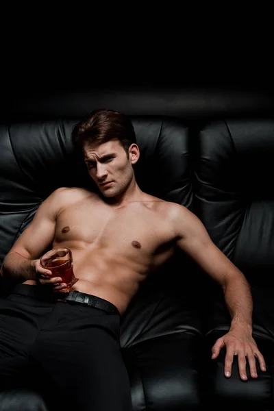 Handsome Seductive Man Sitting Sofa Glass Whiskey Dark Room — Stock Photo, Image