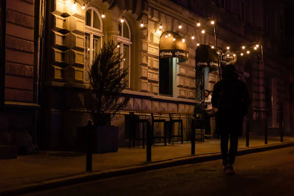 Lviv Ukraine October 2019 Man Walking Street Building Light Bulbs — Stock Photo, Image