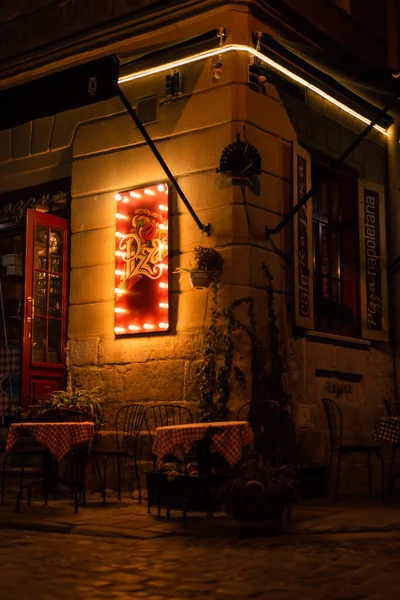 Lviv Ukraine October 2019 Building Illumination Pizza Lettering Tables Chairs — Stock Photo, Image