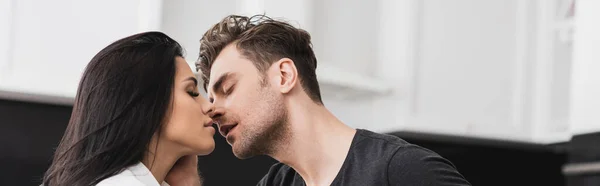 Panoramic Crop Handsome Man Kissing Attractive Woman Home — Stock Photo, Image