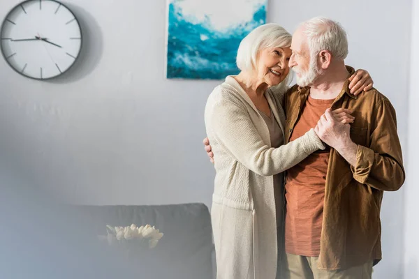 Selective Focus Happy Senior Couple Dancing Home — Stock Photo, Image