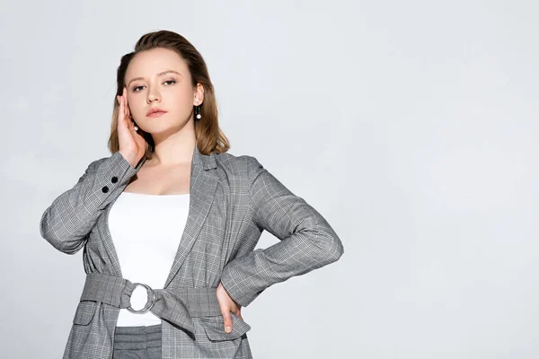 Attractive Stylish Size Girl Touching Face While Holding Hand Hip — Stock Photo, Image