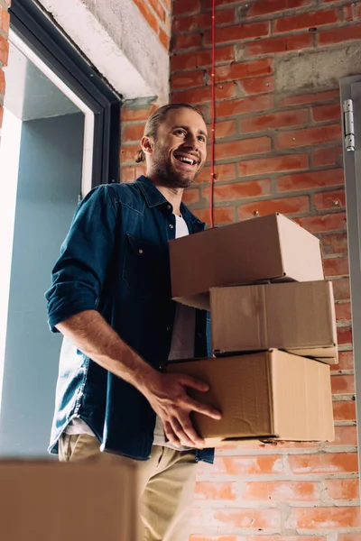 Selective Focus Happy Businessman Holding Carton Boxes While Moving New — Stock Photo, Image