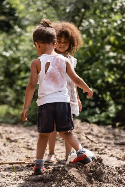 Selective Focus Poor African American Children Messy Clothes Playing Football — Stock Photo, Image