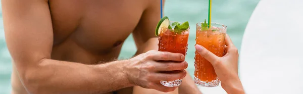 Panoramic Crop Couple Clinking Glasses Cocktails — Stock Photo, Image