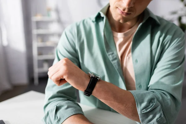 Cropped View Young Man Checking Time Wristwatch Home Concept Gestion — Photo