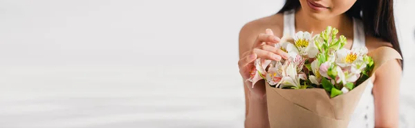 Panoramic Shot Young Woman Touching Flowers Bouquet — Stock Photo, Image