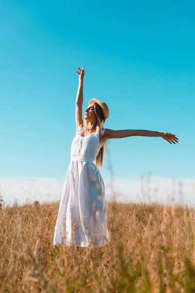 Selective Focus Sensual Woman White Dress Standing Outstretched Hands Closed — Stock Photo, Image