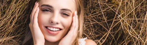 Top View Excited Woman Touching Face While Lying Grass Looking — Stock Photo, Image