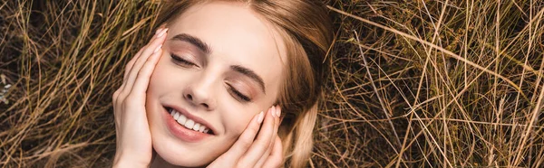 Panoramic Shot Young Blonde Woman Lying Green Grass Closed Eyes — Stock Photo, Image