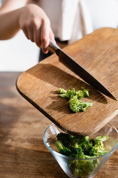 Cropped View Woman Adding Broccoli Bowl — Stock Photo, Image