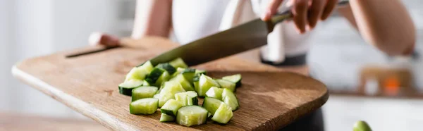 Panoramic Crop Woman Holding Cutting Board Sliced Cucumber Knife — Stock Photo, Image