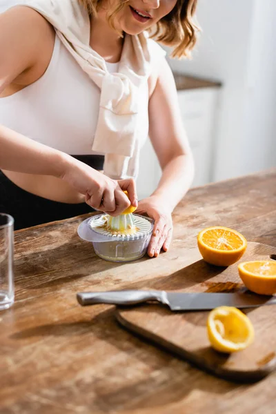 Cropped View Young Woman Squeezing Orange While Preparing Juice — Stock Photo, Image