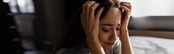 Panoramic Orientation Upset Brunette Woman Touching Hair While Crying Home — Stock Photo, Image