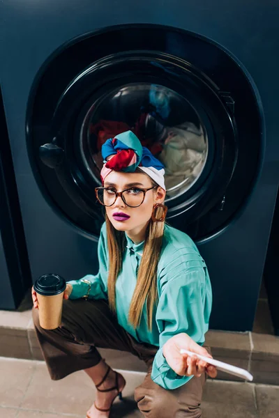 Low Angle View Young Woman Glasses Turban Holding Smartphone Paper — Stock Photo, Image