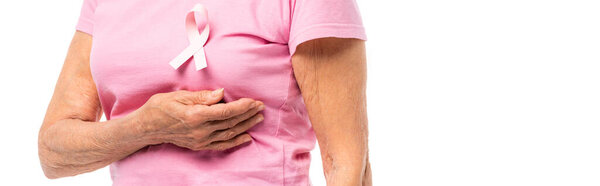 Заголовок сайта пожилой женщины с лентой осведомлённости о раке молочной железы