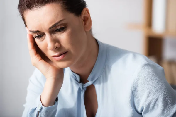 Portrait Brunette Businesswoman Headache Holding Hand Head Blurred Background — Stock Photo, Image