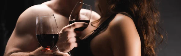 Cropped View Woman Bra Holding Glass Wine Shirtless Boyfriend Banner — Stock Photo, Image