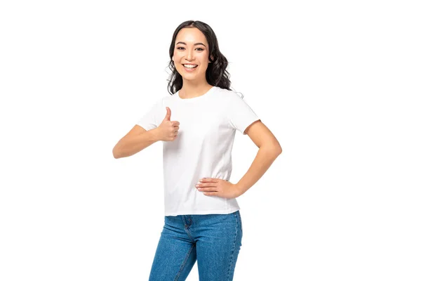 Sonriente asiático mujer mostrando pulgar arriba aislado en blanco - foto de stock