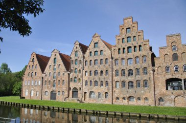 Tuz deposu evleri yakınındaki Trave