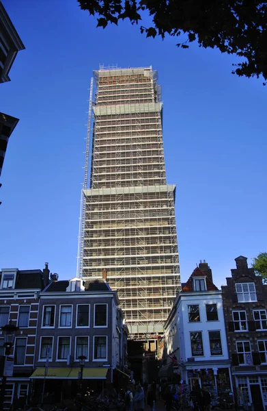 Dom-tower-under-construction in-Utrecht — Φωτογραφία Αρχείου